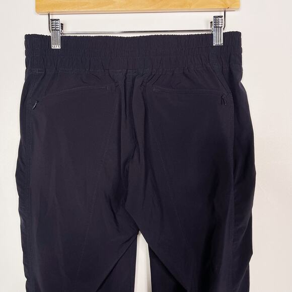 Athleta Size 4 Navy Blue La Viva Woven Capri Pants Cropped Jogger Pockets Travel - Picture 6 of 11
